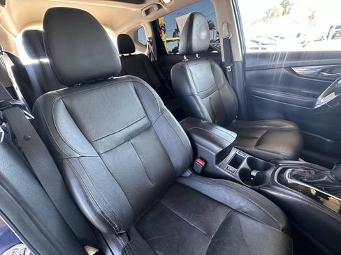 Used 2018 Nissan Rogue SL w/ Premium Package FWD image 15