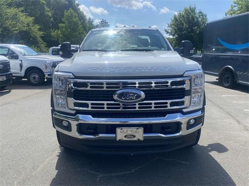New 2025 Ford F550 4x4 Regular Cab Super Duty image 2