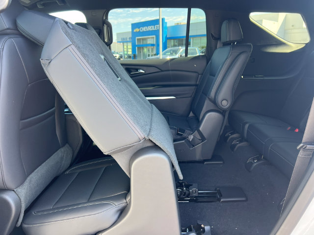 New 2027 Chevrolet Traverse LT w/ Midnight/Sport Edition AWD/4WD image 6