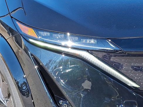 Used 2023 Nissan Ariya ENGAGE image 9