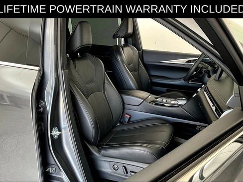Certified 2025 INFINITI QX60 Luxe FWD image 9