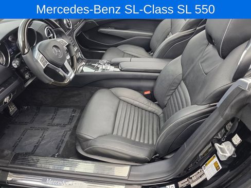 Used 2016 Mercedes-Benz SL 550 image 10