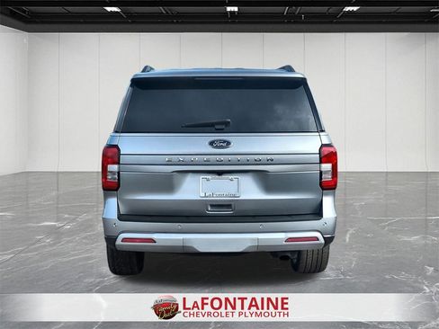 Used 2022 Ford Expedition XLT image 7
