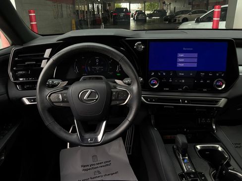 Used 2024 Lexus RX 500h F Sport w/ Convenience Package AWD/4WD image 17