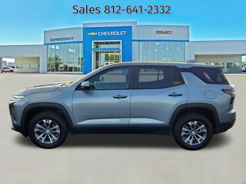 Used 2026 Chevrolet Equinox LT FWD image 4