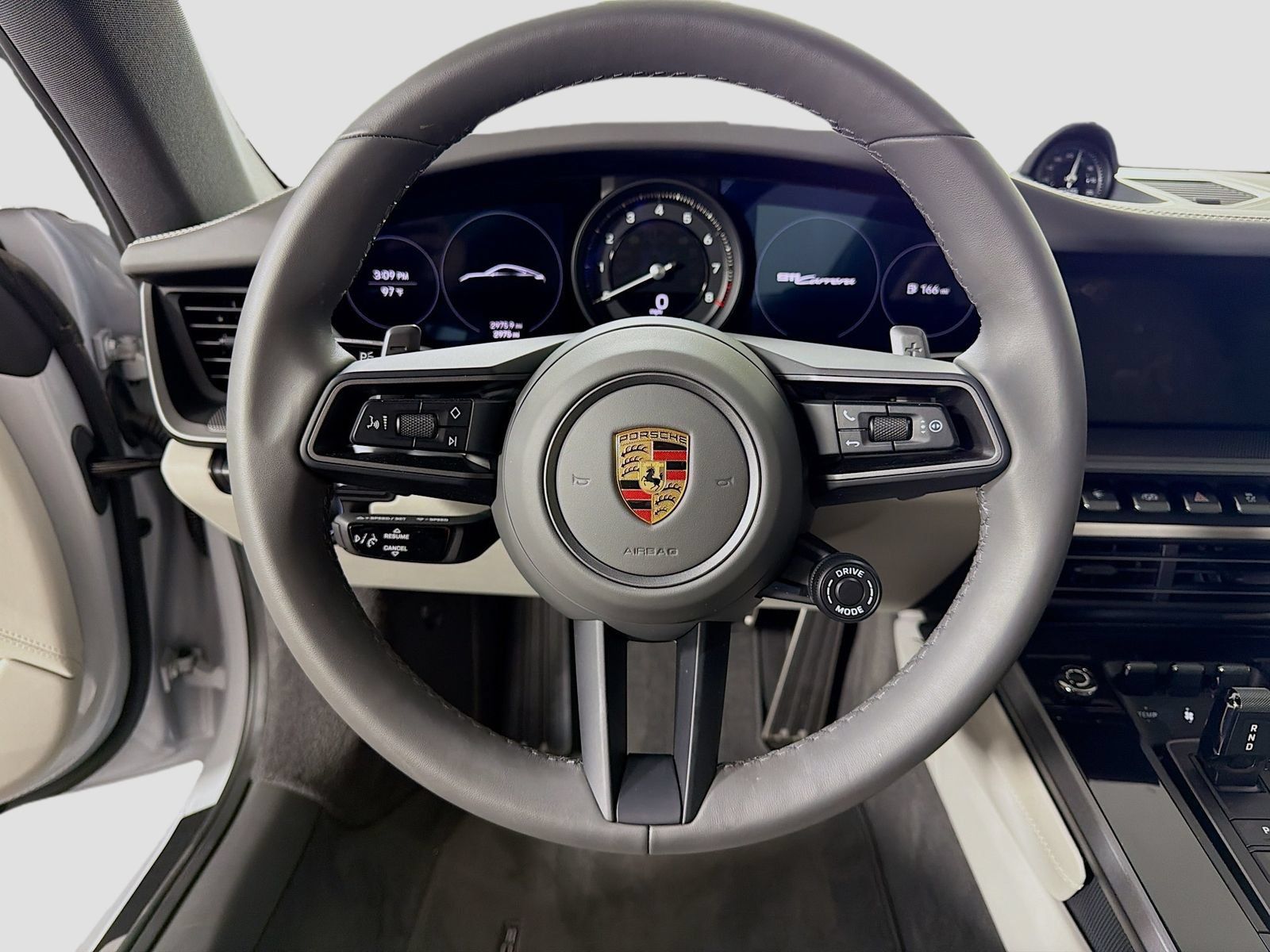 Used 2024 Porsche 911 Carrera RWD image 13