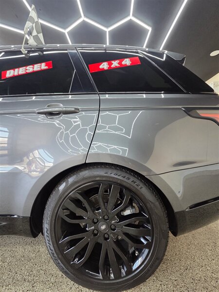 Used 2019 Land Rover Range Rover Sport HSE AWD/4WD image 24