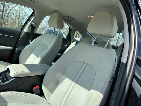 Used 2025 Hyundai Sonata SE image 22