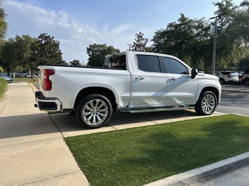 Used 2020 Chevrolet Silverado 1500 High Country w/ Technology Package RWD image 4