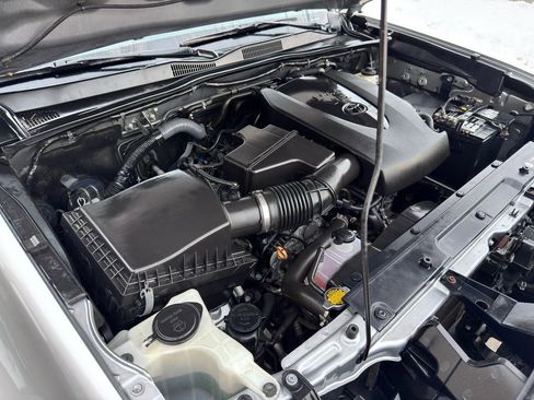 Used 2017 Toyota Tacoma SR5 w/ Tow Package image 52