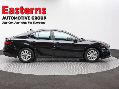 Used 2025 Toyota Camry LE FWD image 4