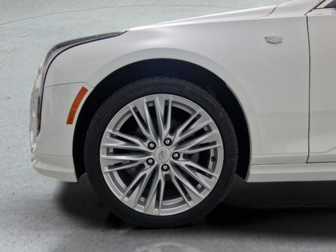 New 2025 Cadillac CT4 Premium Luxury image 32