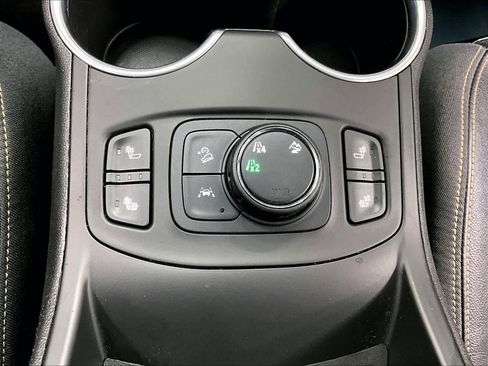 Used 2021 GMC Terrain SLT w/ Infotainment Package II image 38