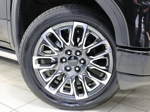 Used 2024 GMC Sierra 1500 Denali Ultimate AWD/4WD image 14