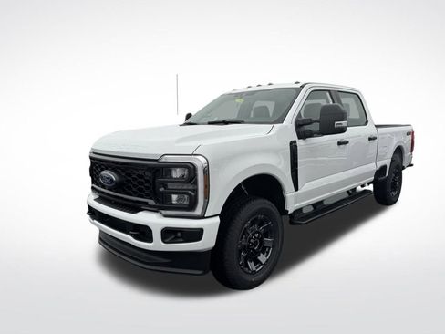 New 2026 Ford F250 4x4 Crew Cab Super Duty image 6