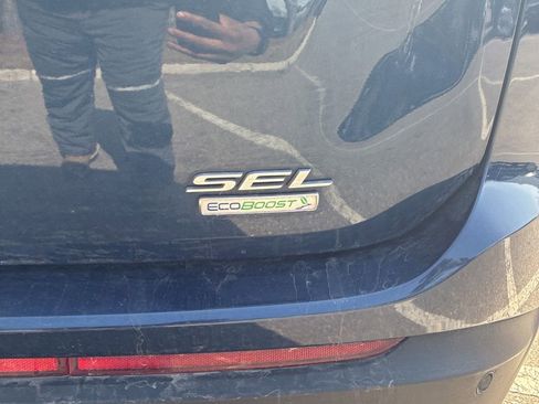 Used 2017 Ford Edge SEL w/ Equipment Group 201A image 8