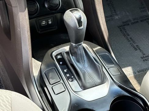 Used 2017 Hyundai Santa Fe Sport FWD image 22