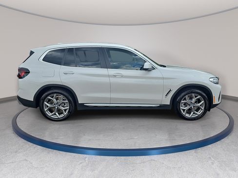 Used 2024 BMW X3 xDrive30i w/ Premium Package AWD/4WD image 4