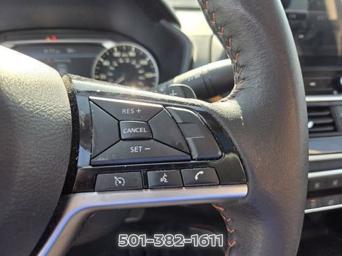 Used 2024 Nissan Altima 2.5 SR w/ SR Premium Package FWD image 25