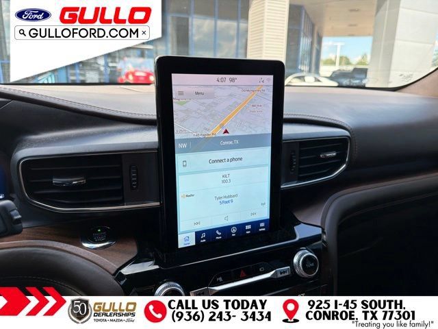 Used 2021 Ford Explorer King Ranch w/ Premium Technology Package RWD image 9
