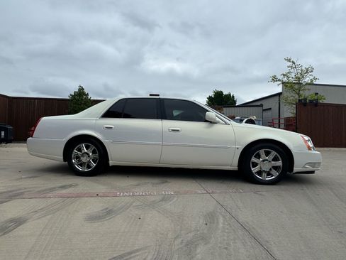 Used 2007 Cadillac DTS Luxury I image 3
