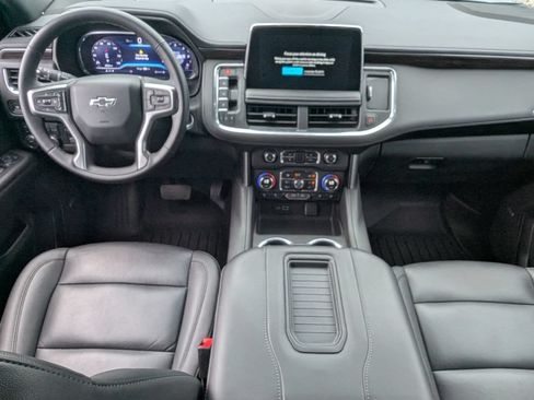 Used 2024 Chevrolet Tahoe Z71 w/ Luxury Package AWD/4WD image 9