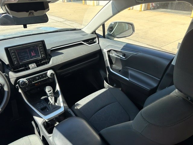 Used 2022 Toyota RAV4 XLE AWD/4WD image 19