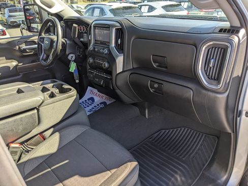 Used 2023 Chevrolet Silverado 2500 LT image 14