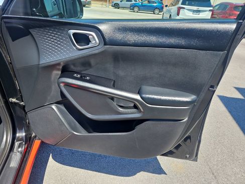 Used 2020 Kia Soul GT-Line w/ GT 2.0L Power Sunroof Package FWD image 27
