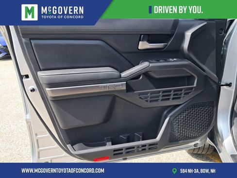 Used 2025 Toyota Tacoma TRD Sport AWD/4WD image 12