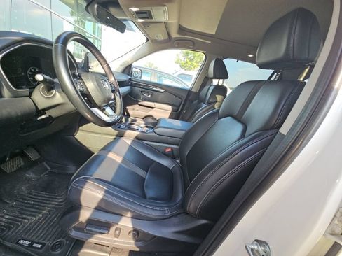 Used 2023 Honda Pilot Touring image 13
