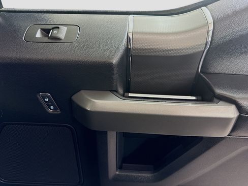 Used 2017 Ford F150 XLT w/ Equipment Group 302A Luxury image 30