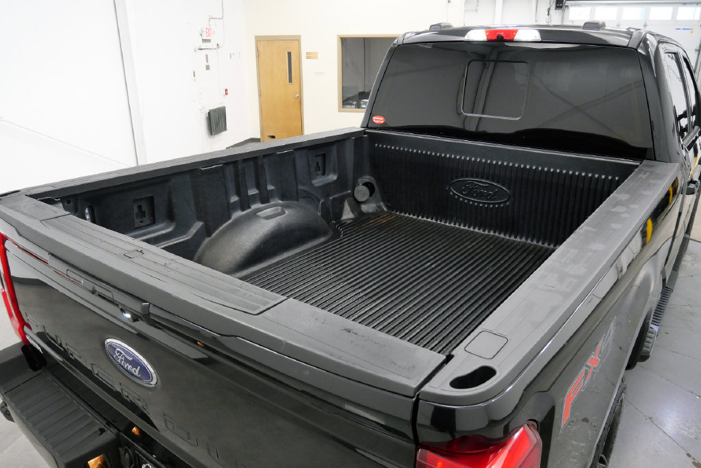 Used 2023 Ford F250 Lariat w/ Lariat Ultimate Package AWD/4WD image 45