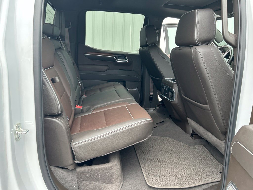 Used 2025 GMC Sierra 1500 Denali w/ Technology Package AWD/4WD image 18