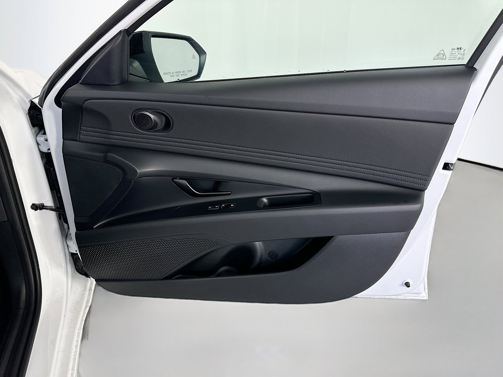 Used 2026 Hyundai Elantra Sport FWD image 32