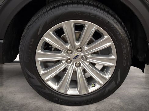 Used 2020 Ford Explorer Limited w/ Class III Trailer Tow Package RWD image 7
