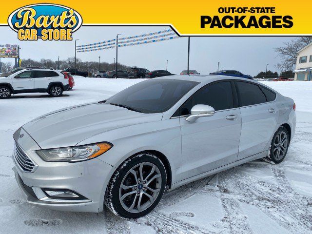 Used 2017 Ford Fusion SE w/ Equipment Group 201A FWD image 4