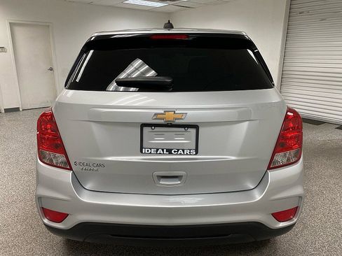 Used 2020 Chevrolet Trax LS w/ Tint and Cruise Package image 6