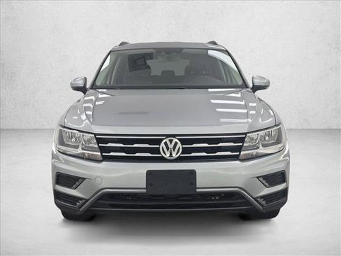 Used 2021 Volkswagen Tiguan SE AWD/4WD image 2