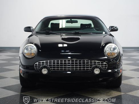 Used 2005 Ford Thunderbird RWD image 18