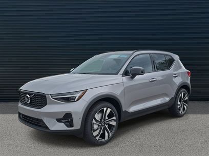 New 2026 Volvo XC40 B5 Ultra w/ Climate Package