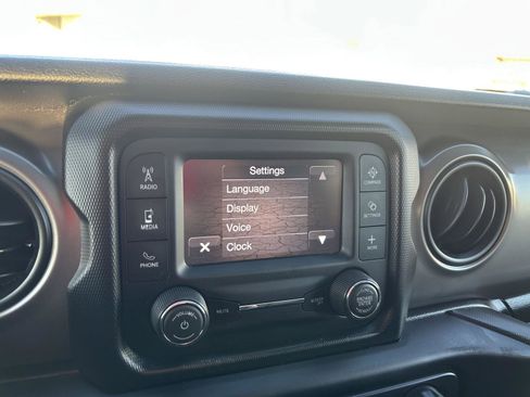 Used 2020 Jeep Wrangler Unlimited Sport S image 17