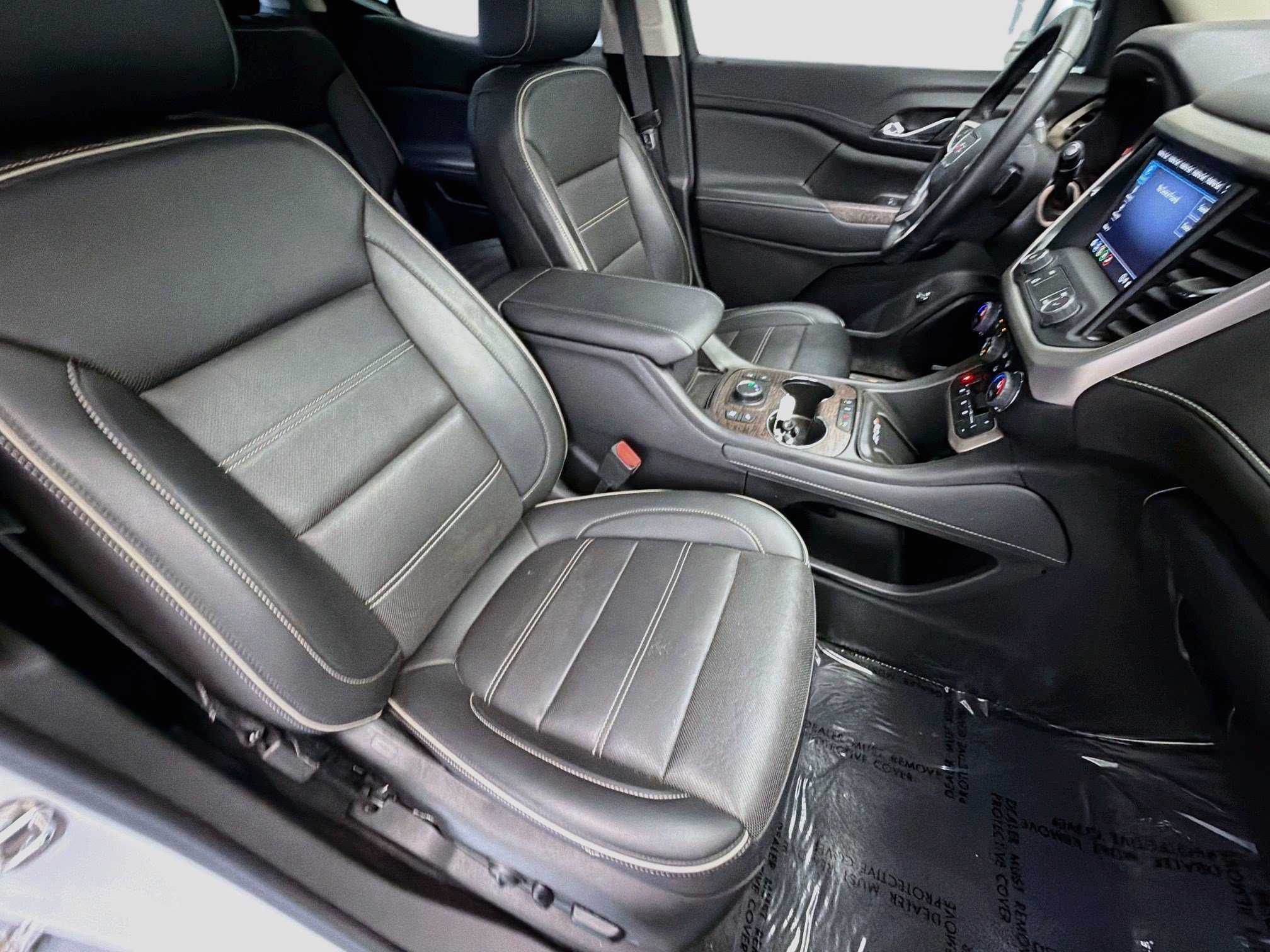 Used 2023 GMC Acadia Denali FWD image 15