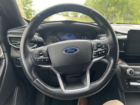 Used 2020 Ford Explorer Limited AWD/4WD image 22