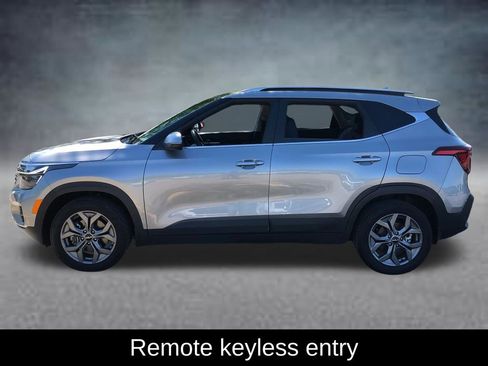Used 2024 Kia Seltos S AWD/4WD image 8