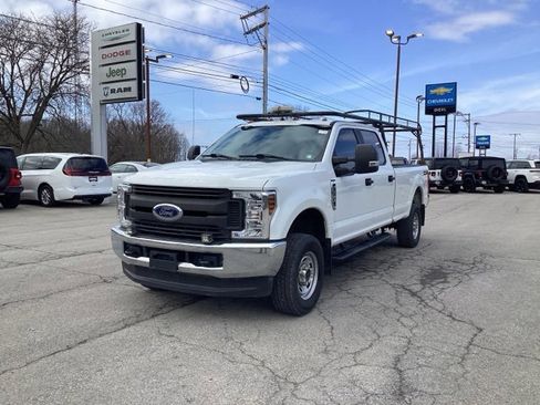 Used 2019 Ford F250 XL w/ Power Equipment Group image 3