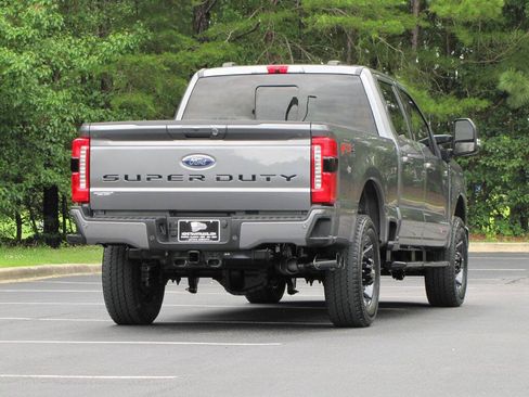 Used 2024 Ford F250 Lariat w/ Lariat Ultimate Package AWD/4WD image 10