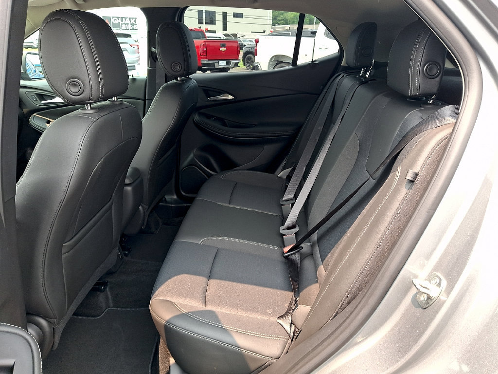 Used 2024 Buick Encore GX Preferred AWD/4WD image 13