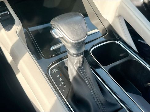 Used 2024 Kia Telluride S w/ S Sunroof Package FWD image 17