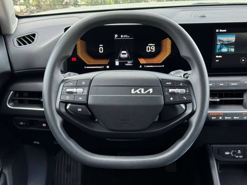 Used 2026 Kia K4 FWD image 29
